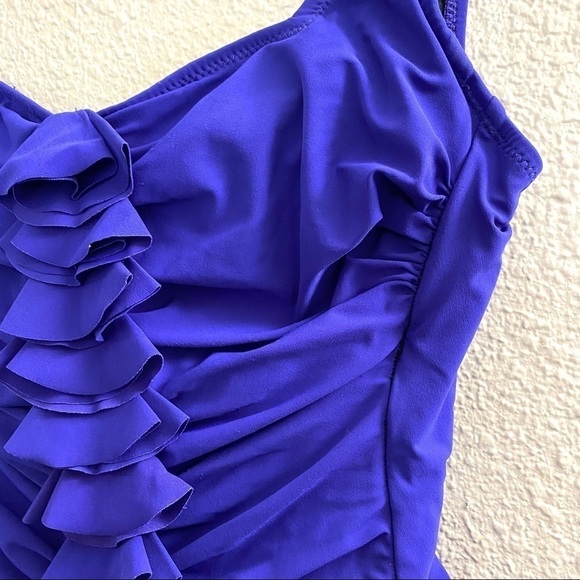 PROFILE by Gottex One Piece Swimsuit with Front Ruffles in Purple sz 6D - Picture 5 of 9